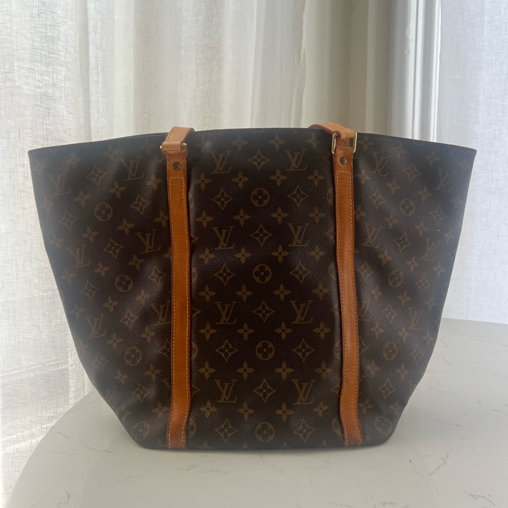 Vintage Louis Vuitton tote